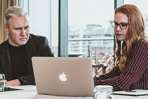 Prüfungsinnovation „praxisbezogene Prüfung" in der Anwendung – Online-Infoveranstaltung für Prüfende im Bachelor Professional in Versicherungen und Finanzanlagen